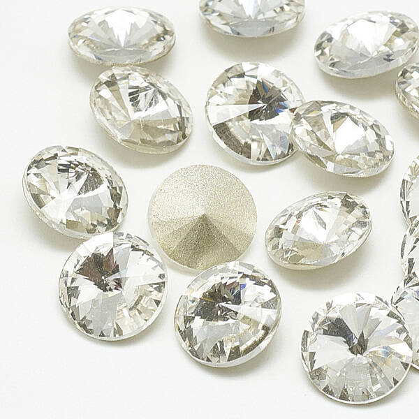 Pointed Back Glass Rhinestone Cabochons