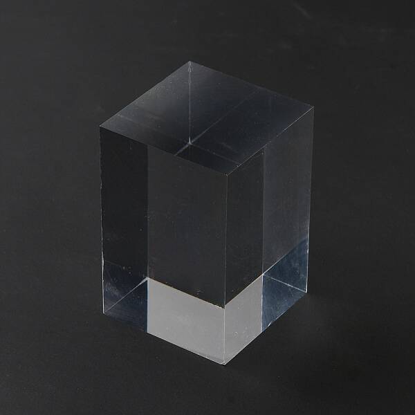 Square Transparent Acrylic Jewelry Display Pedestals