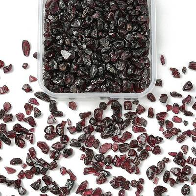 70G Natural Garnet Chip Beads