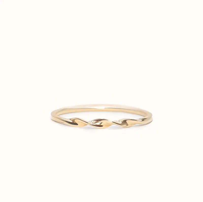 Dainty Twist Ring
