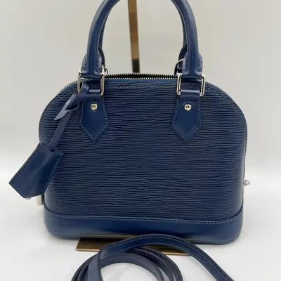 Pre-owned Louis Vuitton Leather Crossbody Bags LOUIS VUITTON. Alma BB EPi Blue