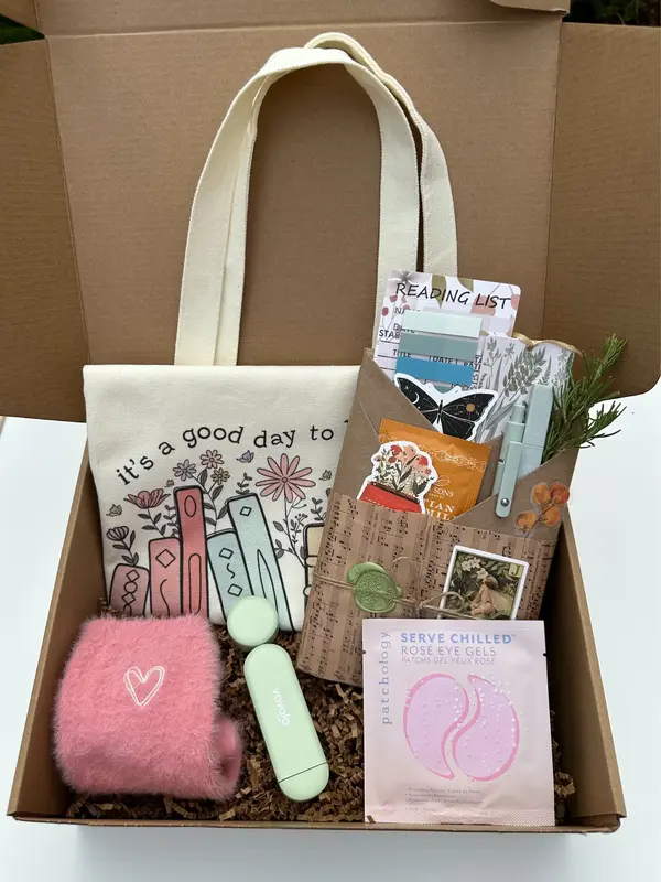 Mystery Book Box Blind Date with a Book, Gift Box, Book Box (NEW)