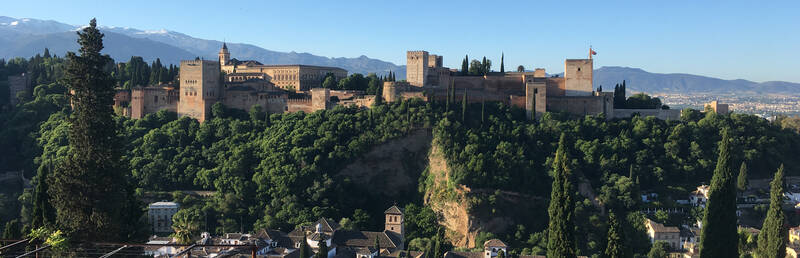 The Albaicín and Sacromonte’s Iconic Sights: A Granada Walking Tour