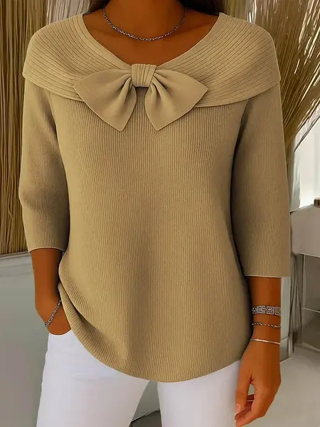 Serenna – Women's Sweater with Bow and Round Neckline