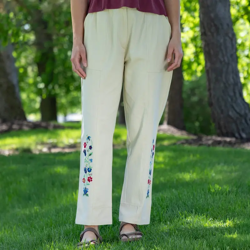 Embroidered Paw & Flower Comfort Waist Pants - M