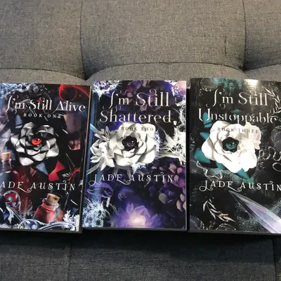 The COMPLETE “I’m Still Alive” trilogy— Vampire Books