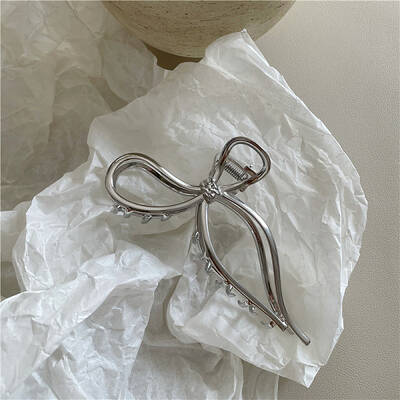 Elegant Metal Hair Clip with Bow Design - Graceful