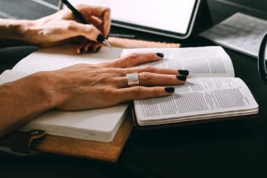The Psychology of Reading Writing and Bilingualism