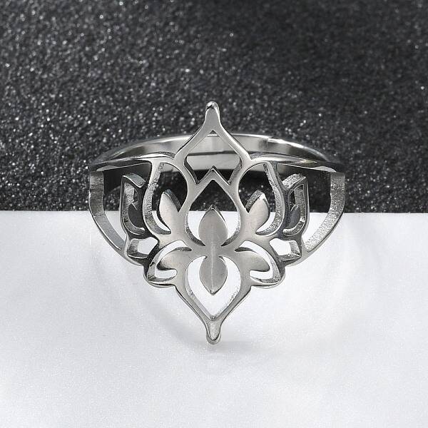 Non-Tarnish 304 Stainless Steel Hollow Out Flower Adjustable Ring