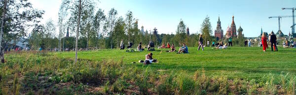 Red Square: Zaryadye Park Highlights