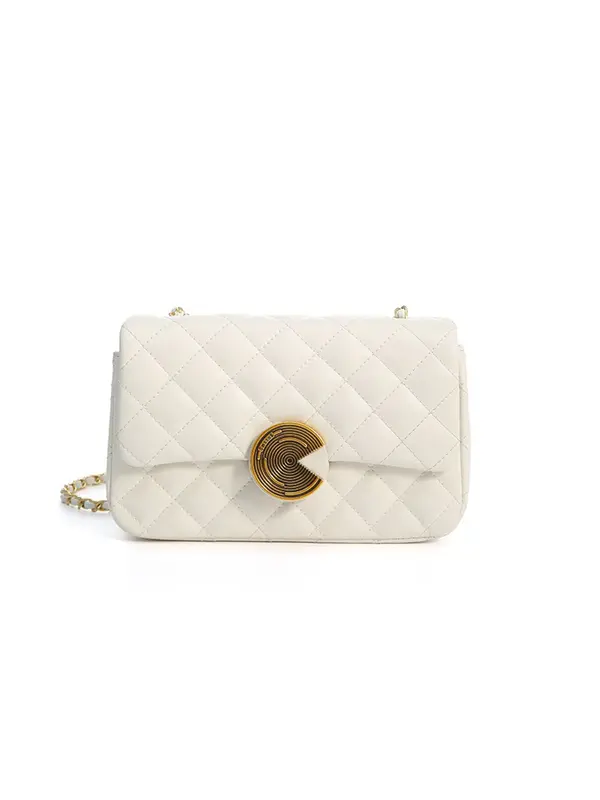 Smting quilted golden chain bag