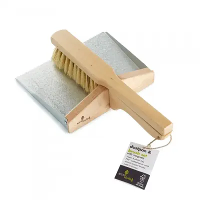 Dustpan and Brush Set - with Magnets (100% FSC) | Size: One Size