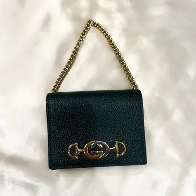 Pre-owned GUCCI Leather mini bags Green Zumi Chain Wallet