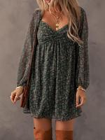 Women's Ditsy Floral Print Sweetheart Neck Shirred Back Dress, Bohemian Elegant Fashion Chic Bishop Sleeve Dress for Daily Ho...