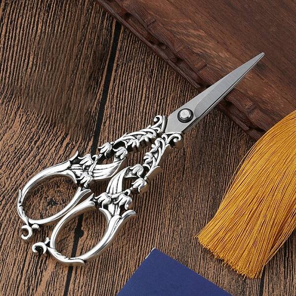 Campanula Stainless Steel Scissors