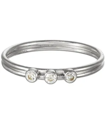Tres Dia Ring | Metal Color: Silver | Size: 6