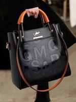 Fashion Letter Pattern Handbag, Casual Large Capacity Commuter Daily Shopping Crossbody Bag with Adjustable Strap, Retro Larg...