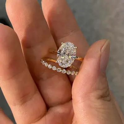 Maxine Classic 4.5ct Oval Cut Engagement Ring Set,Bridal Ring Set,5A Cubic Zirconia Women's Ring Jewelry,Wedding Ring Set for...