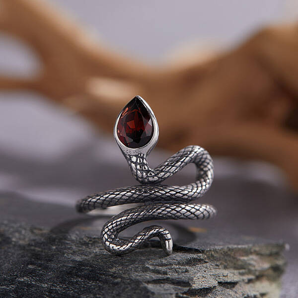 925 Sterling Silver with Natural Garnet Finger Rings