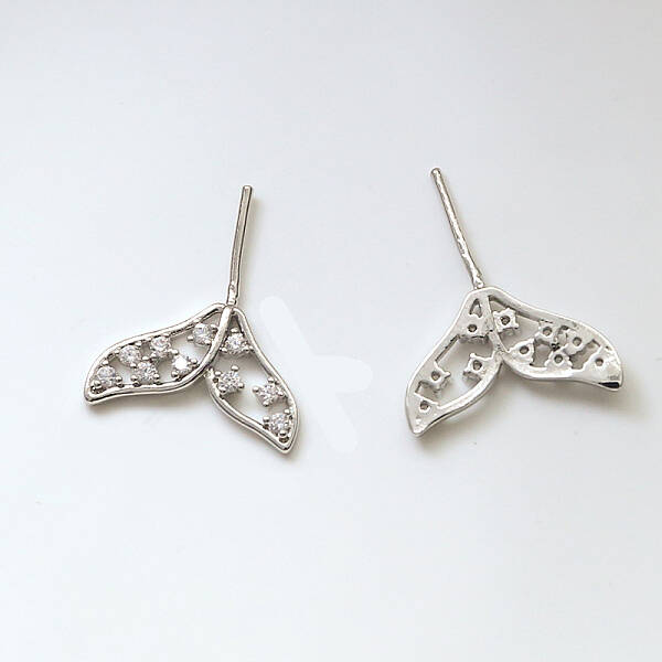 Brass Micro Pave Clear Cubic Zirconia Fishtail Head Pins