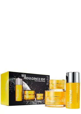 Bee Indulgente Edit Set Rodial: Crema idratante al veleno d'ape per il viso 50 ml + Crema illuminante per gli occhi al veleno...
