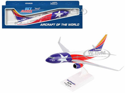 Boeing 737-700 Commercial Aircraft Southwest Airlines - Lone Star One (N931WN) Texas Flag Livery (Snap-Fit) 1/130 Plastic Mod...