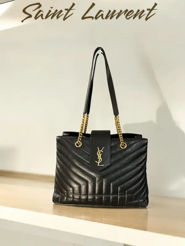Pre-owned Yves Saint Laurent Leather Tote Saint Laurent Large Black Loulou Quilted Tote