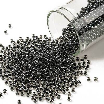 TOHO Round Seed Beads