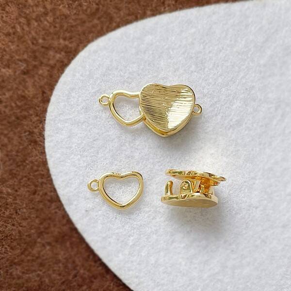 Brass Interlocking Clasps