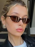 Retro Glasses, Trendy Casual Glasses for Women and Men, Fashion Accessories for Everyday Use and Outdoor Activities