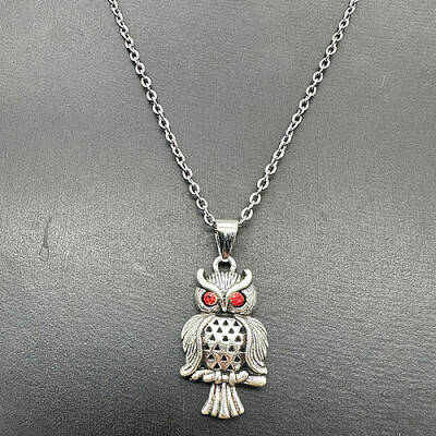 Alloy Pendant Necklaces