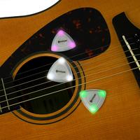 LED Light Up Guitar Pick, 1 Count Triangle Shaped Vibrating Light Guitar Pick, Flashing Guitar Pick, Guitar Accessories for S...