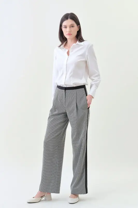 Slimline Shirt - Vanilla | Size: M