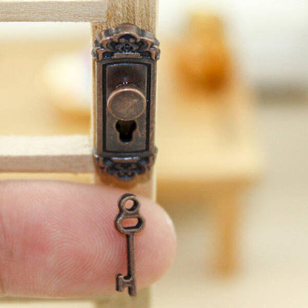 Miniature Alloy Door Lock & Key