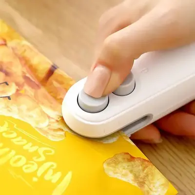 Mini snack bag sealing machine,2 in 1 heat USB rechargeable snack bag selaer,plastic Electric bag sealers, keep food fresh. P...