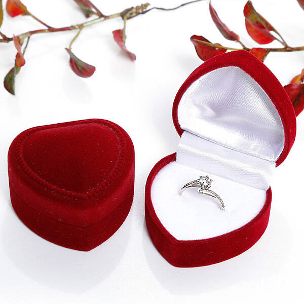 Velvet Ring Boxes