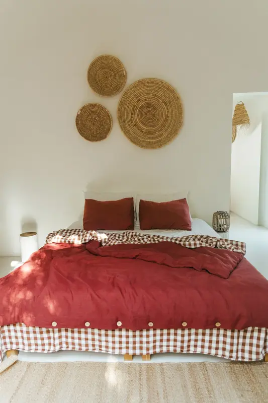Linen bedding set in Terracotta | Size: UK King + Standard
