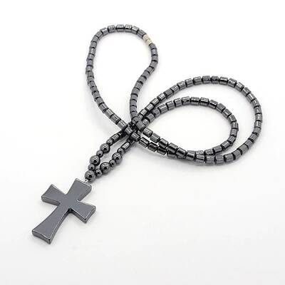 Trendy Unisex Holly Jewelry Grade A Non-Magnetic Synthetic Hematite Beaded Cross Pendant Necklaces