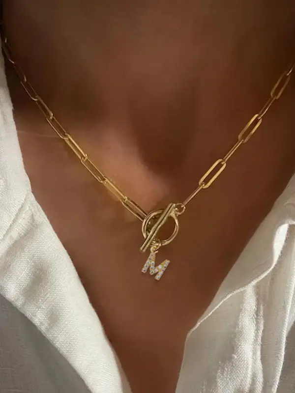 2024 Summer Fashion Rhinestone Decor Letter Detail Pendant Necklaces for Women for Gift, Ot Buckle Design Stainless Steel Cha...