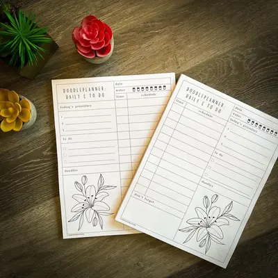 (Last Chance Doodle) ADHD Daily Planner with To Do List DoodlePlanner Desk Pad