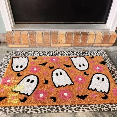Cute Ghost and Retro Flower Doormat