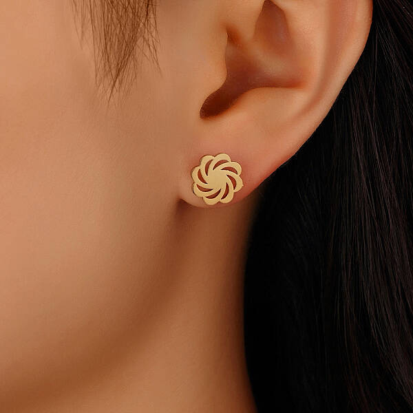 Elegant Vintage Gold Plated Stainless Steel Flower Stud Earrings for Women