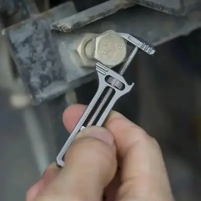 Mini Titanium Alloy Wrench Tool, Portable Multifunctional Camping Survival Kit, Compact Survival Tool for Outdoor Travel, Han...