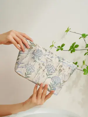 Floral Embroidering Makeup Bag, Large Capacity Cosmetic Storage Bag, Portable Travel Toiletry Bag, for Women & Girls