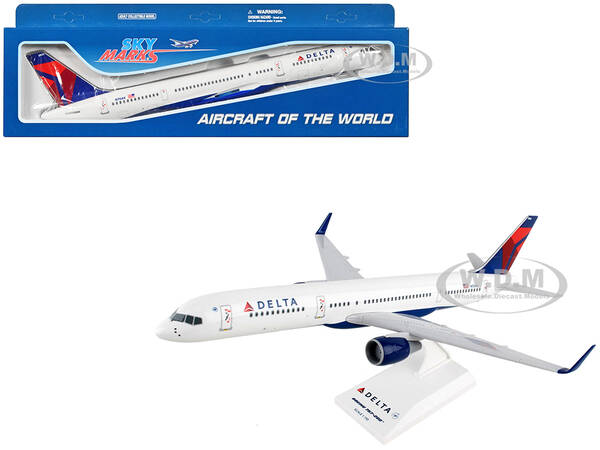 Boeing 757-200 Commercial Aircraft Delta Air Lines (N704X) White with Red and Blue Tail (Snap-Fit) 1/150 Plastic Model by Sky...