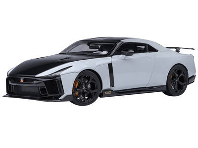 Nissan GT-R50 By ItalDesign Black and White Metallic 1/18 Model Car by Autoart