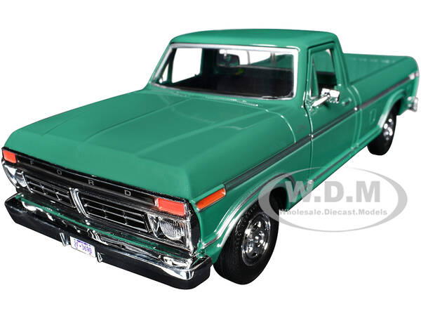 1977 Ford F-150 Custom Pickup Truck Green \