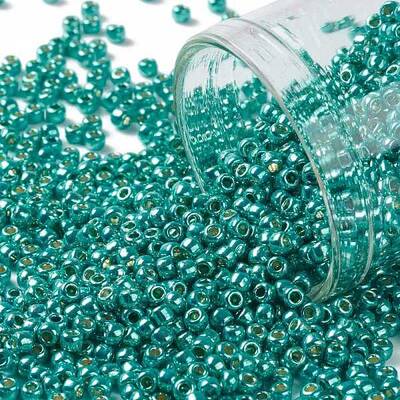 TOHO Round Seed Beads