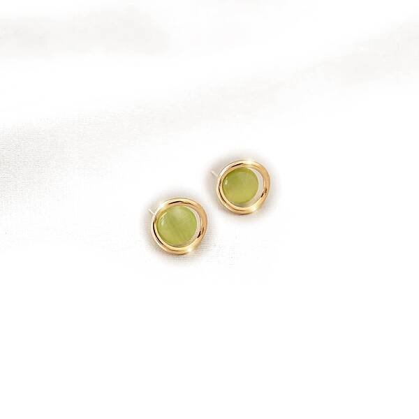 Round Alloy Cat Eye Stud Earrings for Women
