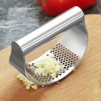 Stainless Steel Garlic Press, 1 Count Easy Cleaning Rocker Design Garlic Crusher, Kitchen Garlic Mincer & Chopper Utensils fo...